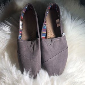 Brand New Toms Size 8W